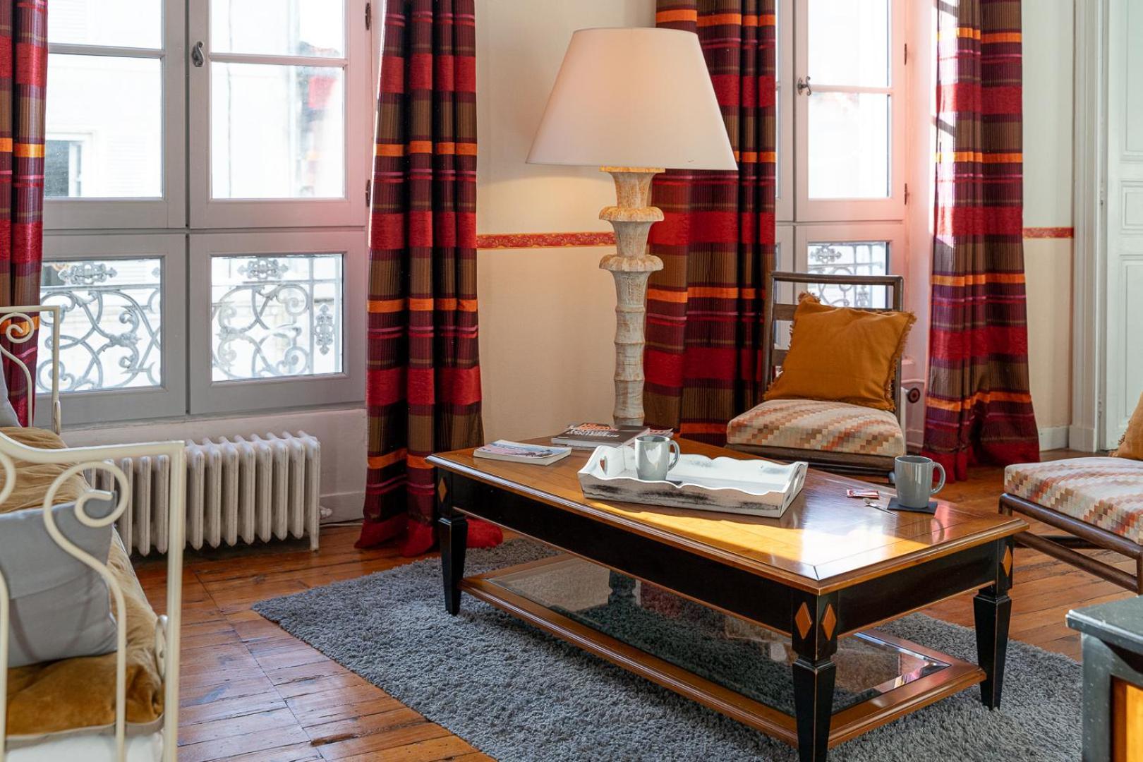H De Surgeres Bed & Breakfast ภายนอก รูปภาพ